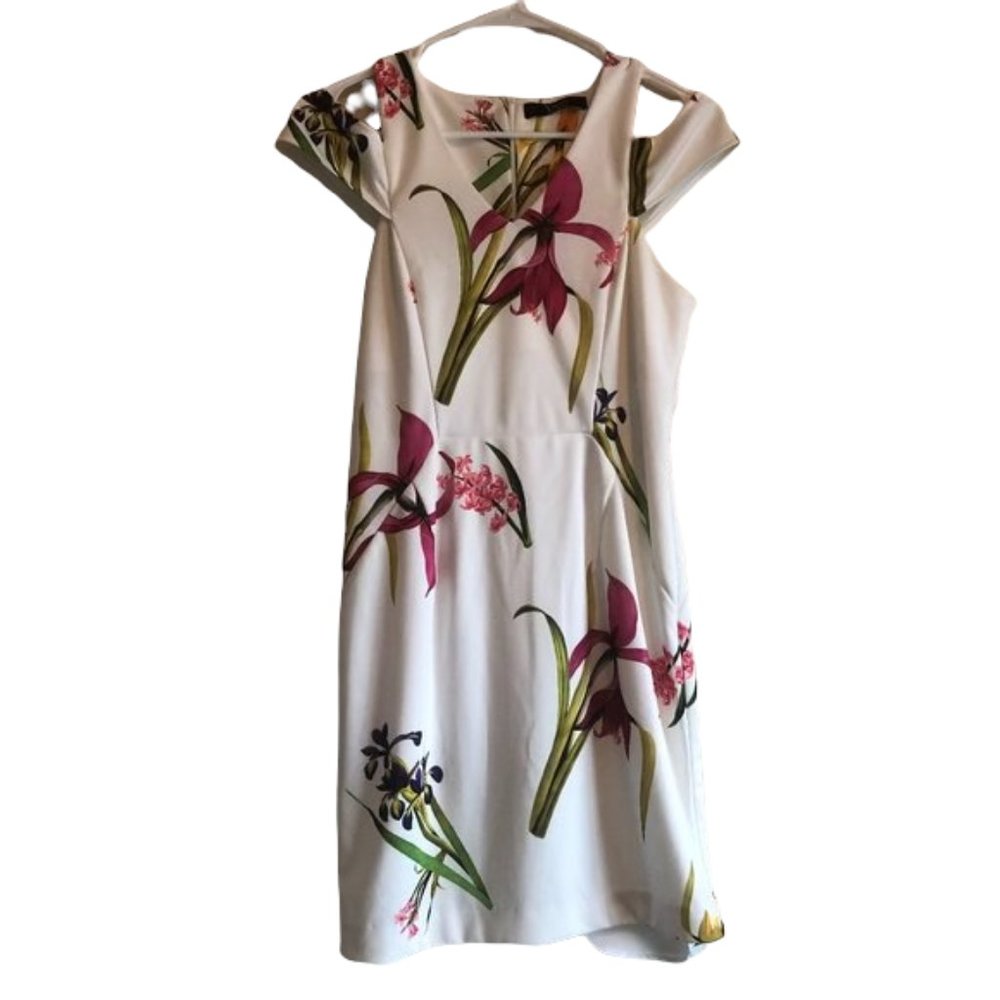 Yvan's Chocolate  White Floral Peak a Boo Dress
